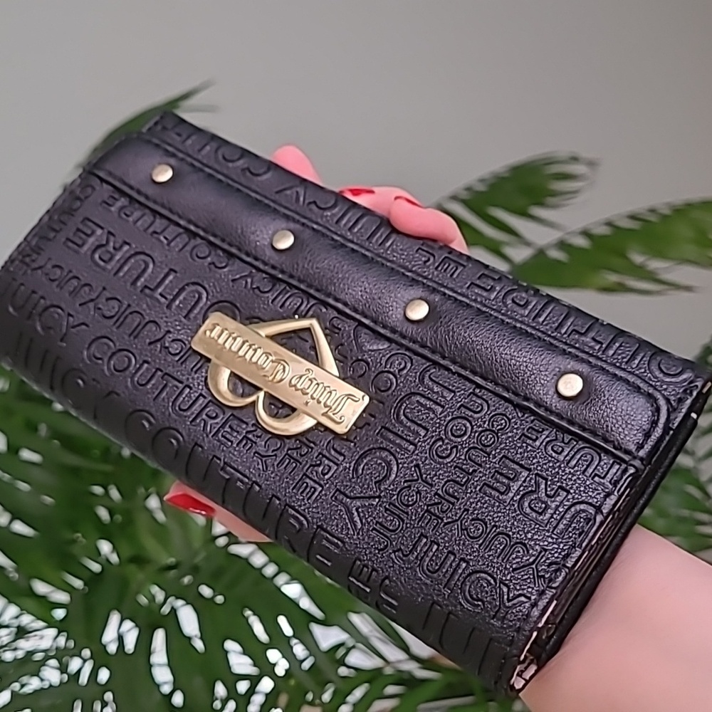 Juicy Couture Embossed Black Wallet ❤️